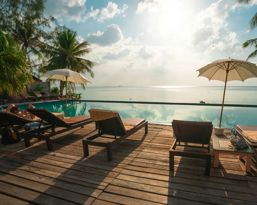 Luxury oceanfront infinity pool resort in Mexico