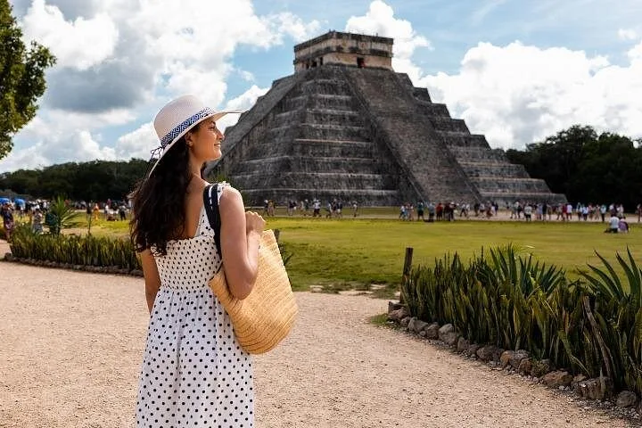 Early morning Chichen Itza Tour: Cenote and Tequila Tasting in Tulum, Mexico